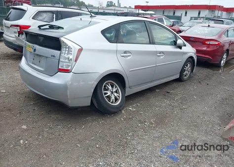 2011 Toyota Prius Three z USA, uszkodzony, nr VIN JTDKN3DU9B5327446